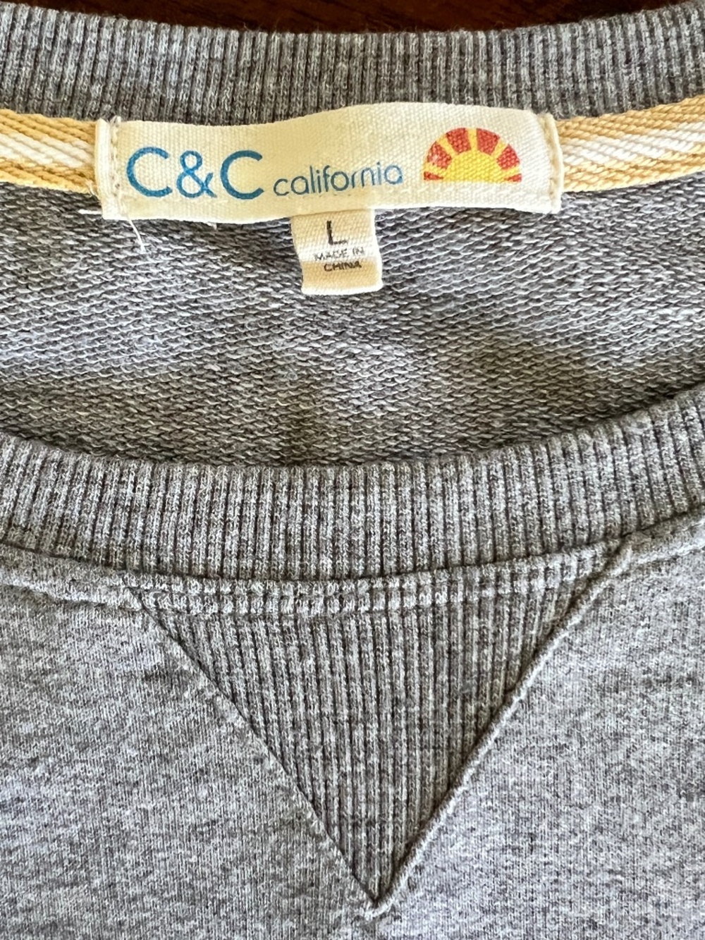 C&C California Gray Raglan Embroidered Sun Sweatshirt L - Picture 3 of 8